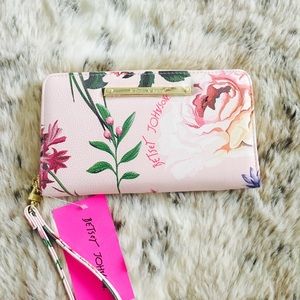 Betsey Johnson floral wallet nwt